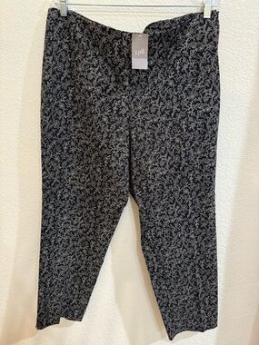 J. Jill Black Pants with Cream Floral Print Trim Size 16
